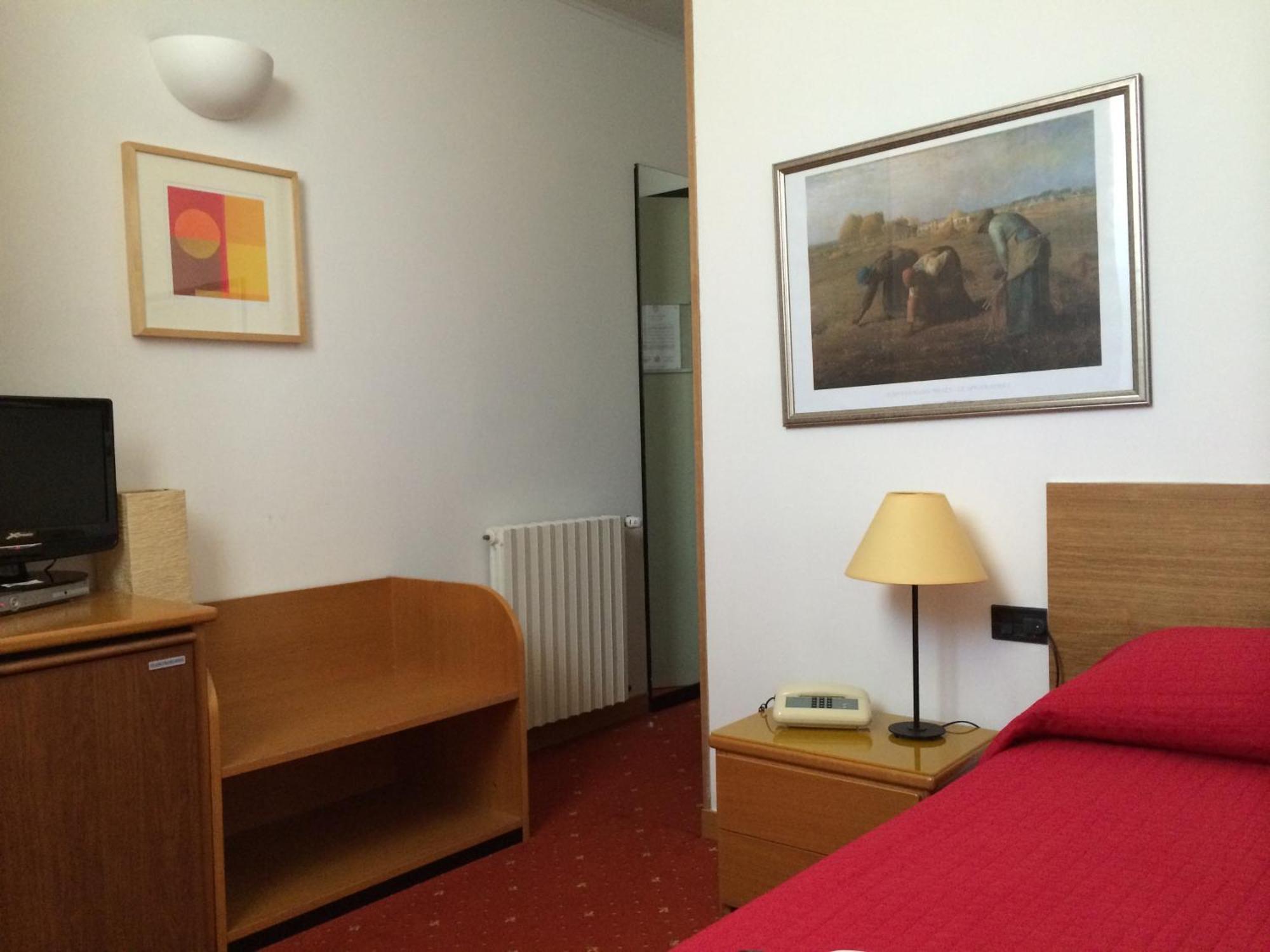 Albergo Giardino Черноббио Номер фото