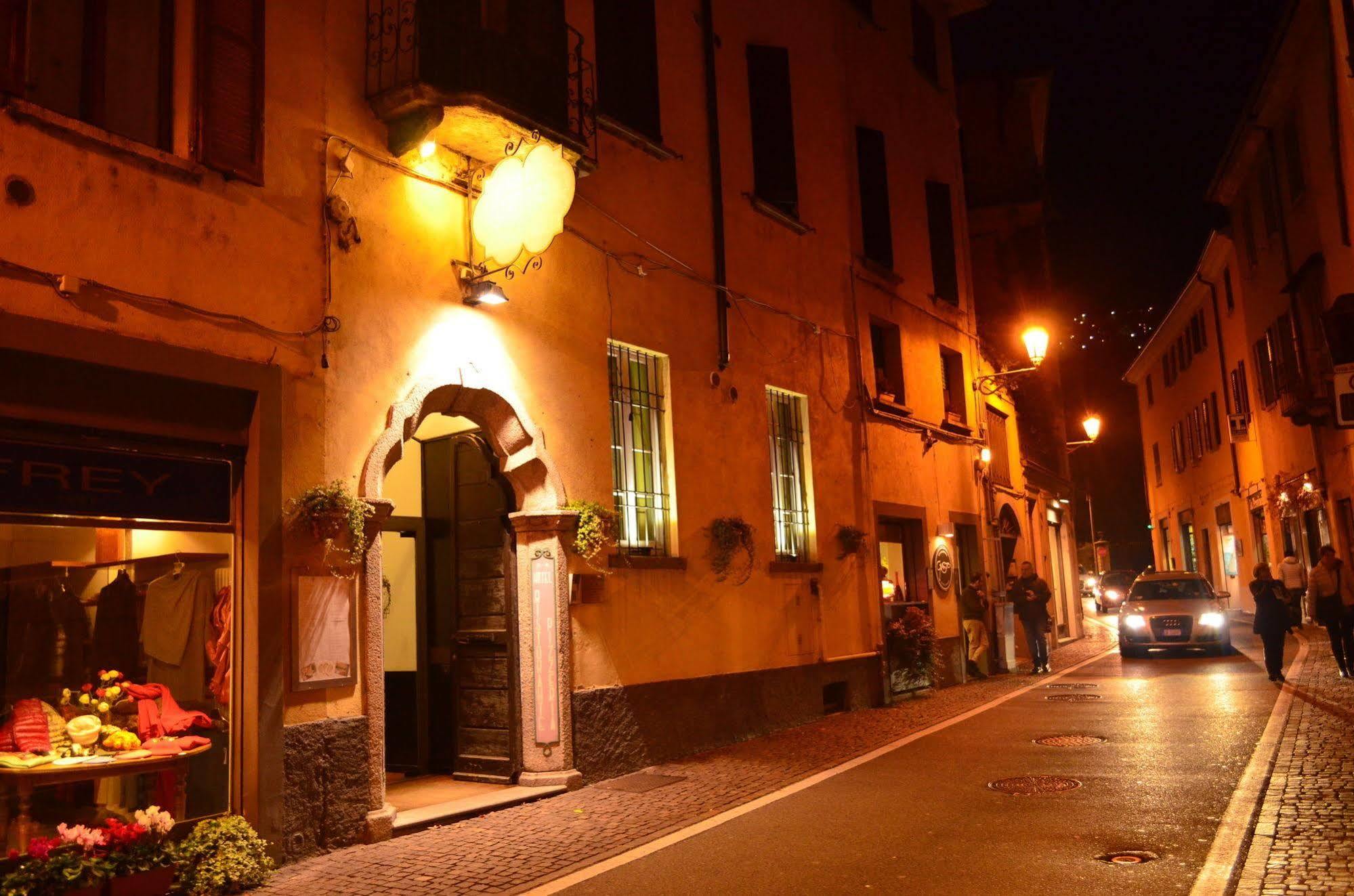 Albergo Giardino Черноббио Экстерьер фото