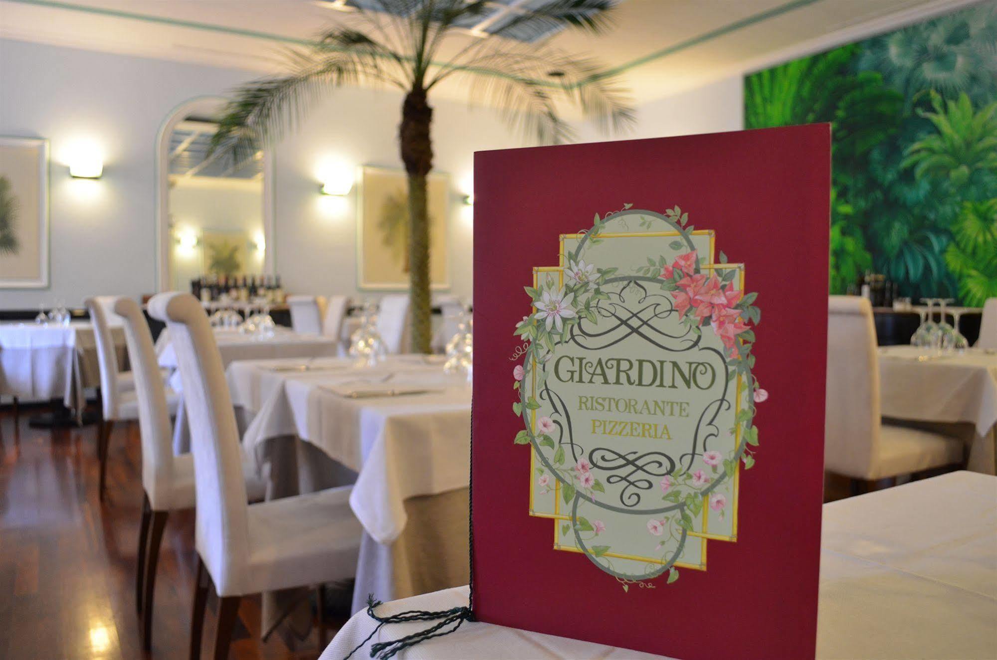 Albergo Giardino Черноббио Экстерьер фото